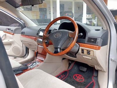 Toyota Premio