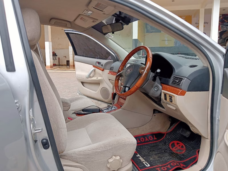 Toyota Premio