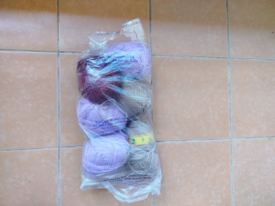 Knitting threads