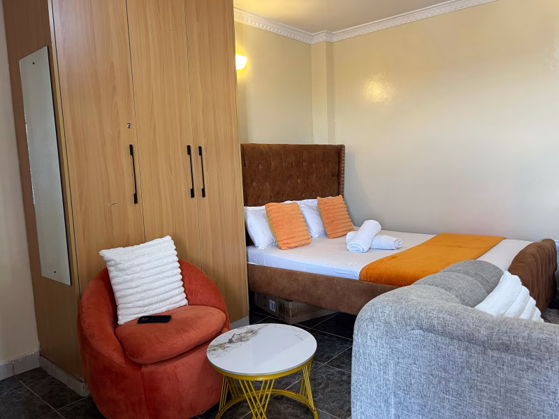 James Host Air BnB's Nairobi
