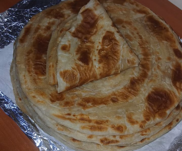 White chapatis