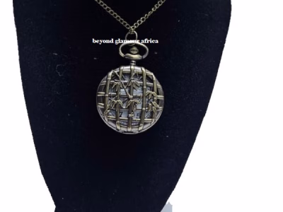 A prison vintage pocket watch locket