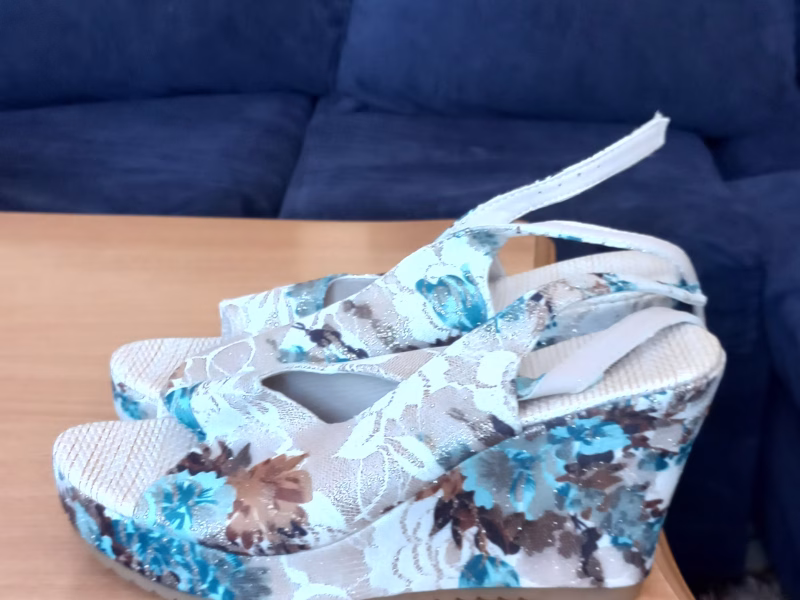 Ladies wedges