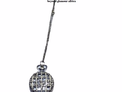 A prison vintage pocket watch locket