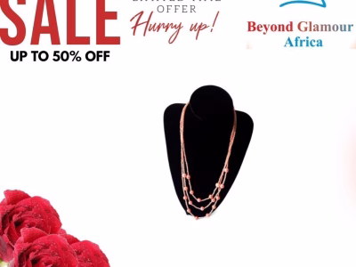 Women's pink pearl necklace very fashionable