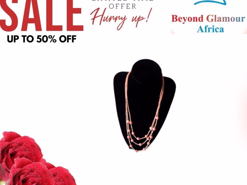 Women's pink pearl necklace very fashionable