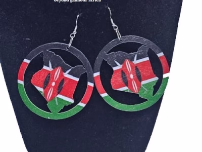 A Kenyan earrings and matching scarf combo