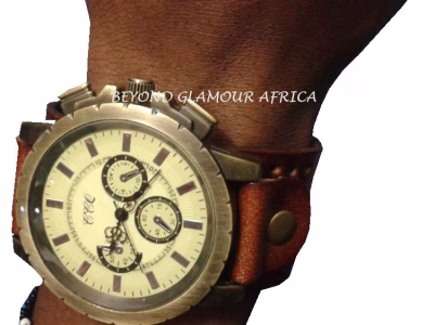 Men's brown vintage watch