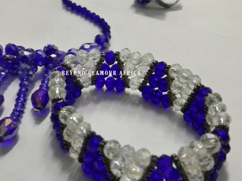 Women's blue jewelry set very fashionable to have
