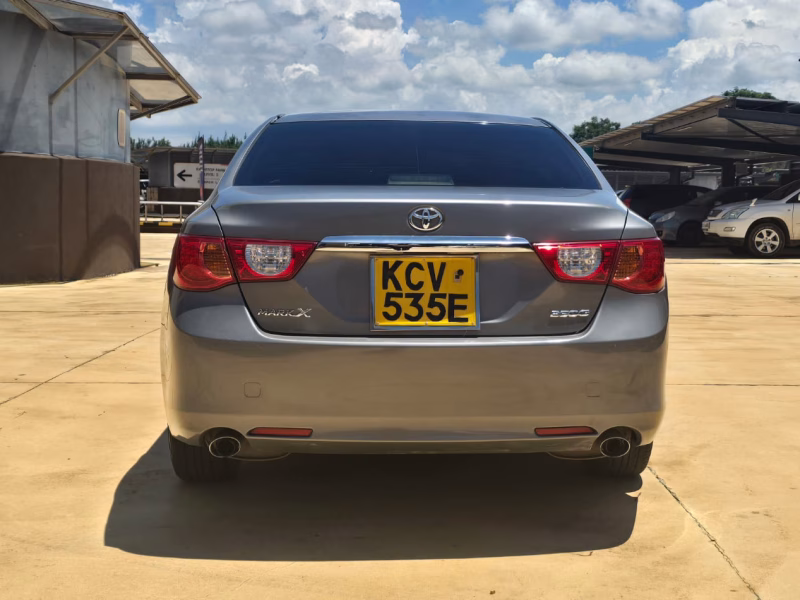 Toyota Mark x