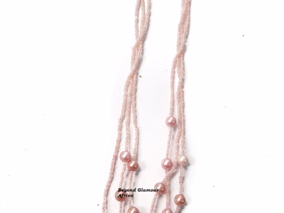 Women's pink pearl necklace very fashionable
