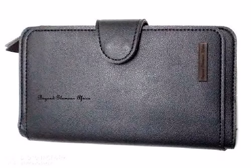 Women's black leather wallet very fashionable to have