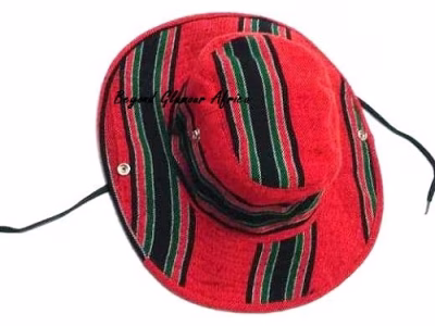 A multi colored sunhat and a red Manchester United keyholder combo