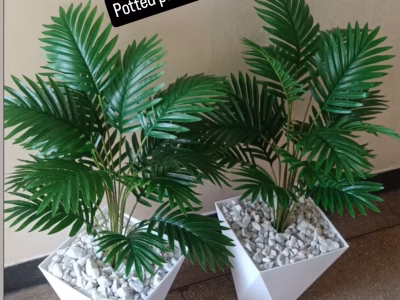 Potted artificial plants