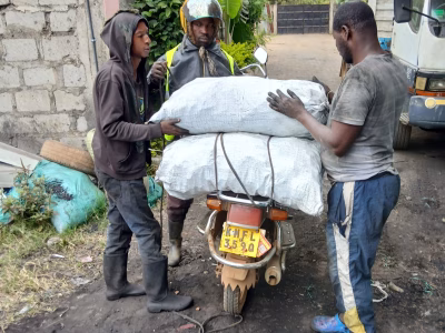 Makaa Safi Charcoal Briquettes