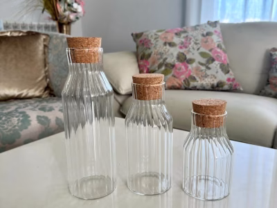 Modern Household Borosilicate Glass Storage Jar With Acacia Wooden cork Lid.