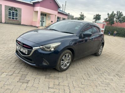 Mazda demio