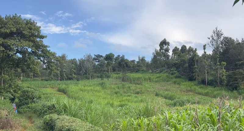 2.9Acres in nyeri town, All amenities on site and touching the tarmac.