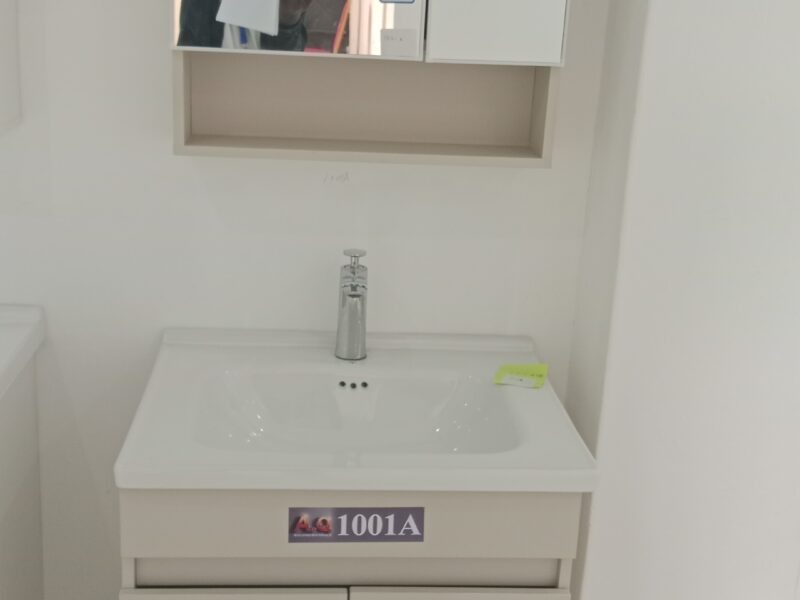 Smart toilet/sanitary Wares