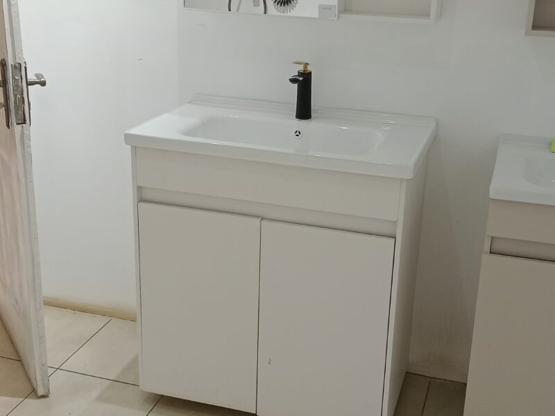 Smart toilet/sanitary Wares