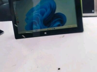 HP ELITE X2 1012 TOUCH SCREEN TABLETS i5 8th Gen(ON OFFER 🇰🇪 0707527489)