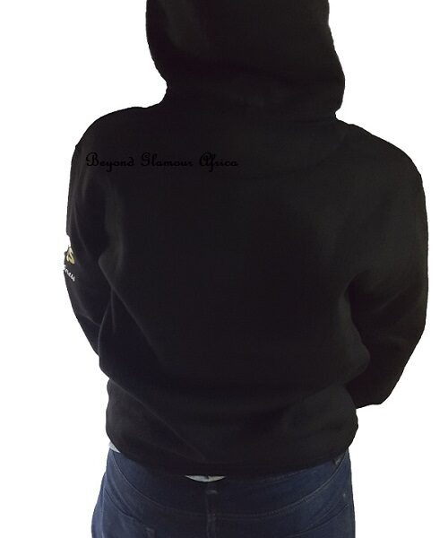 A black fleece hood very warm to have